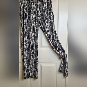 JK One Size White Black Geometric Print Elastic Waist Wide Leg Women’s Pants